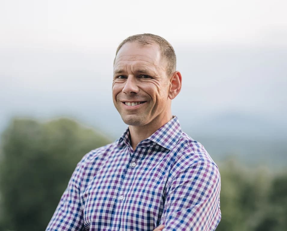 Chris Larsen